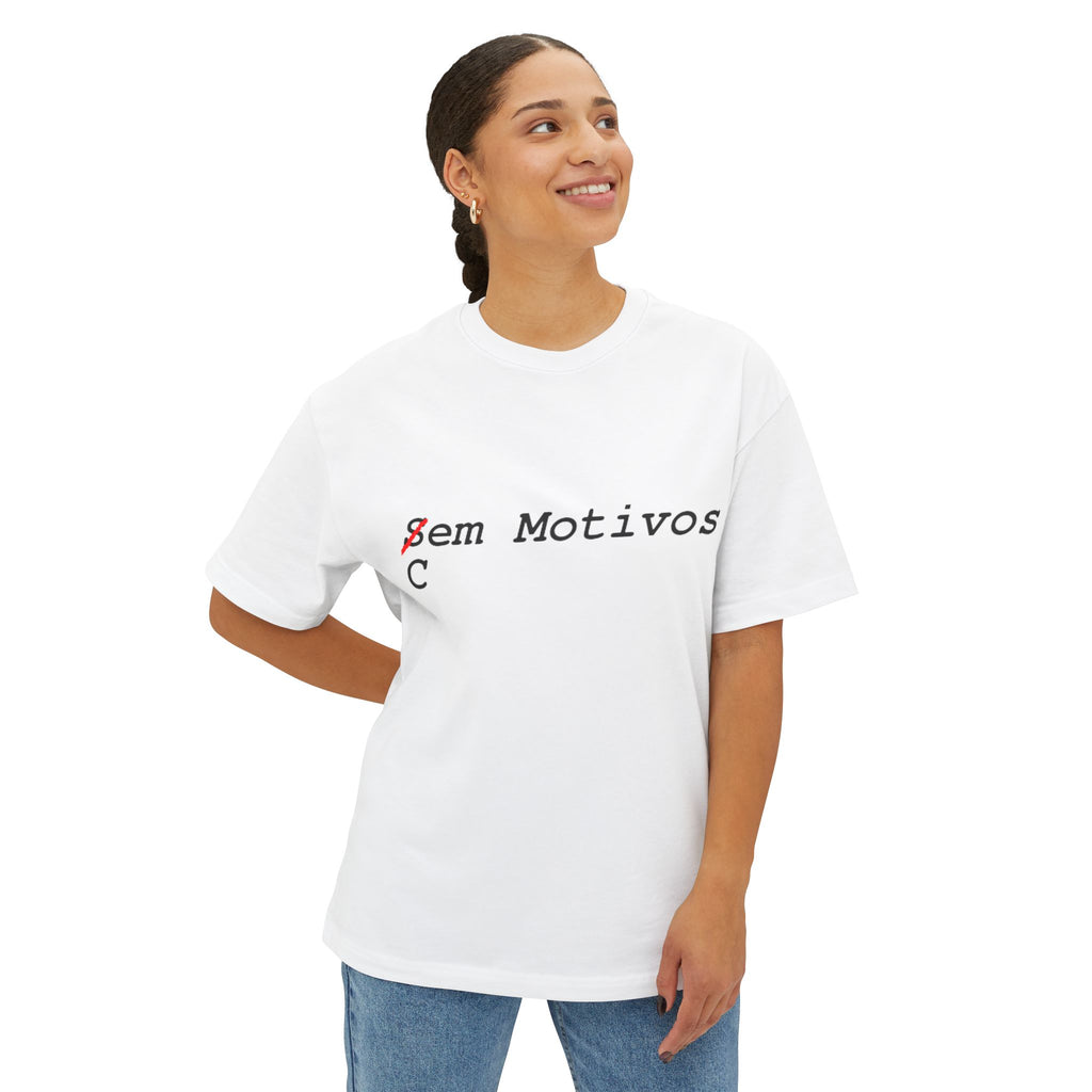 Sem Motivos Graphic Tee — Minimalist Portuguese Phrase T‑Shirt