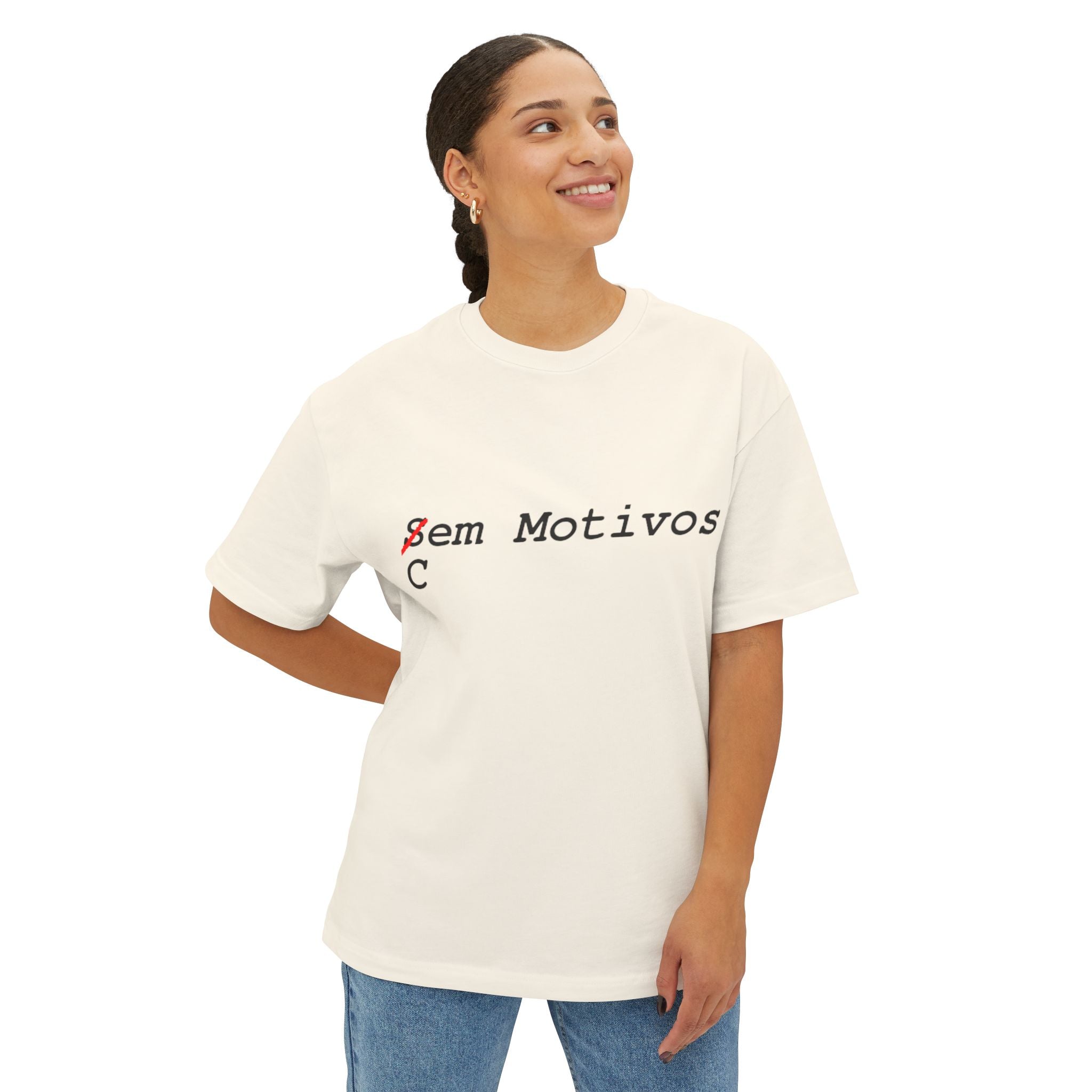 Sem Motivos Graphic Tee — Minimalist Portuguese Phrase T‑Shirt